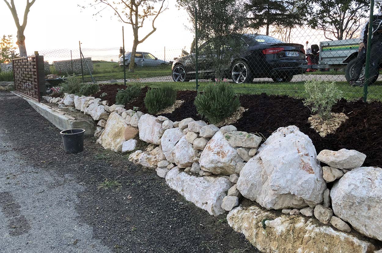 Aménagement extérieur 32, Aménagement extérieur Péguilhan, Aménagement extérieur Saint-Gaudens, Assainissement 32, Assainissement Péguilhan, Assainissement Saint-Gaudens, Démolition 32, Démolition Péguilhan, Démolition Saint-Gaudens, Enrobés 32, Enrobés Péguilhan, Enrobés Saint-Gaudens, Goudronnage 32, Goudronnage Péguilhan, Goudronnage Saint-Gaudens, Rétention eau pluviale 32, Rétention eau pluviale Péguilhan, Rétention eau pluviale Saint-Gaudens, Travaux de démolition 32, Travaux de démolition Péguilhan, Travaux de démolition Saint-Gaudens