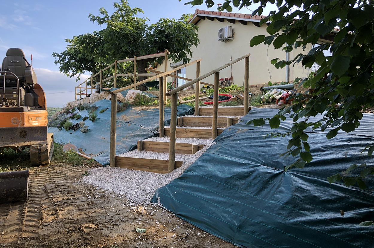 Aménagement extérieur 32, Aménagement extérieur Péguilhan, Aménagement extérieur Saint-Gaudens, Assainissement 32, Assainissement Péguilhan, Assainissement Saint-Gaudens, Démolition 32, Démolition Péguilhan, Démolition Saint-Gaudens, Enrobés 32, Enrobés Péguilhan, Enrobés Saint-Gaudens, Goudronnage 32, Goudronnage Péguilhan, Goudronnage Saint-Gaudens, Rétention eau pluviale 32, Rétention eau pluviale Péguilhan, Rétention eau pluviale Saint-Gaudens, Travaux de démolition 32, Travaux de démolition Péguilhan, Travaux de démolition Saint-Gaudens