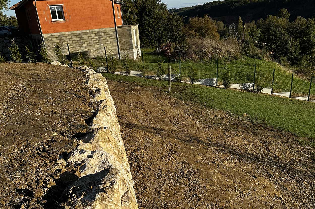 Aménagement extérieur 32, Aménagement extérieur Péguilhan, Aménagement extérieur Saint-Gaudens, Assainissement 32, Assainissement Péguilhan, Assainissement Saint-Gaudens, Démolition 32, Démolition Péguilhan, Démolition Saint-Gaudens, Enrobés 32, Enrobés Péguilhan, Enrobés Saint-Gaudens, Goudronnage 32, Goudronnage Péguilhan, Goudronnage Saint-Gaudens, Rétention eau pluviale 32, Rétention eau pluviale Péguilhan, Rétention eau pluviale Saint-Gaudens, Travaux de démolition 32, Travaux de démolition Péguilhan, Travaux de démolition Saint-Gaudens