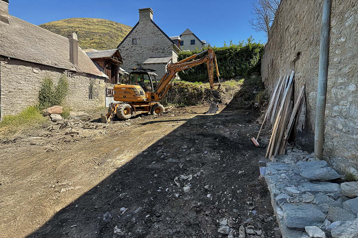 Aménagement extérieur 32, Aménagement extérieur Péguilhan, Aménagement extérieur Saint-Gaudens, Assainissement 32, Assainissement Péguilhan, Assainissement Saint-Gaudens, Démolition 32, Démolition Péguilhan, Démolition Saint-Gaudens, Enrobés 32, Enrobés Péguilhan, Enrobés Saint-Gaudens, Goudronnage 32, Goudronnage Péguilhan, Goudronnage Saint-Gaudens, Rétention eau pluviale 32, Rétention eau pluviale Péguilhan, Rétention eau pluviale Saint-Gaudens, Travaux de démolition 32, Travaux de démolition Péguilhan, Travaux de démolition Saint-Gaudens