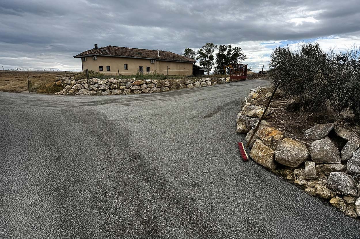 Aménagement extérieur 32, Aménagement extérieur Péguilhan, Aménagement extérieur Saint-Gaudens, Assainissement 32, Assainissement Péguilhan, Assainissement Saint-Gaudens, Démolition 32, Démolition Péguilhan, Démolition Saint-Gaudens, Enrobés 32, Enrobés Péguilhan, Enrobés Saint-Gaudens, Goudronnage 32, Goudronnage Péguilhan, Goudronnage Saint-Gaudens, Rétention eau pluviale 32, Rétention eau pluviale Péguilhan, Rétention eau pluviale Saint-Gaudens, Travaux de démolition 32, Travaux de démolition Péguilhan, Travaux de démolition Saint-Gaudens