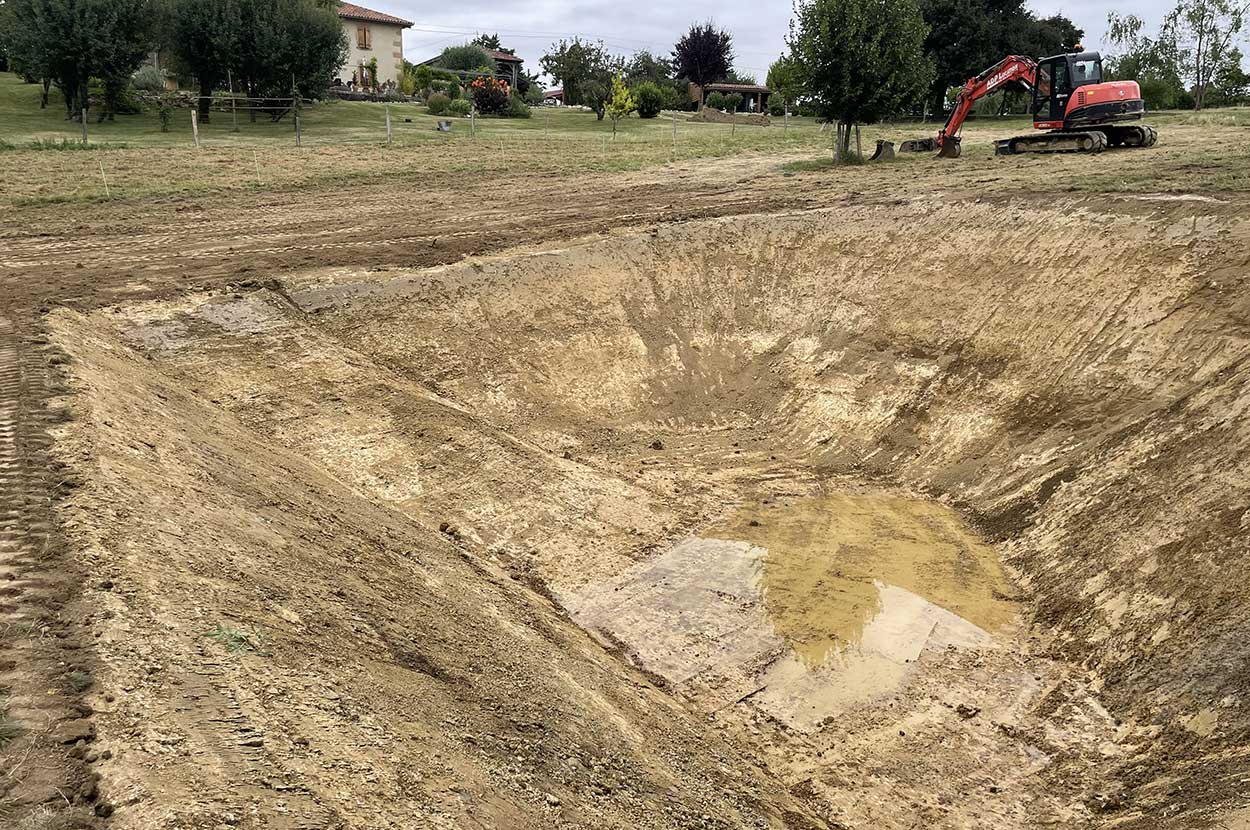 Aménagement extérieur 32, Aménagement extérieur Péguilhan, Aménagement extérieur Saint-Gaudens, Assainissement 32, Assainissement Péguilhan, Assainissement Saint-Gaudens, Démolition 32, Démolition Péguilhan, Démolition Saint-Gaudens, Enrobés 32, Enrobés Péguilhan, Enrobés Saint-Gaudens, Goudronnage 32, Goudronnage Péguilhan, Goudronnage Saint-Gaudens, Rétention eau pluviale 32, Rétention eau pluviale Péguilhan, Rétention eau pluviale Saint-Gaudens, Travaux de démolition 32, Travaux de démolition Péguilhan, Travaux de démolition Saint-Gaudens