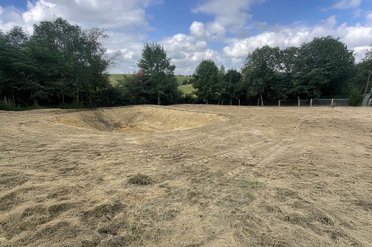 Aménagement extérieur 32, Aménagement extérieur Péguilhan, Aménagement extérieur Saint-Gaudens, Assainissement 32, Assainissement Péguilhan, Assainissement Saint-Gaudens, Démolition 32, Démolition Péguilhan, Démolition Saint-Gaudens, Enrobés 32, Enrobés Péguilhan, Enrobés Saint-Gaudens, Goudronnage 32, Goudronnage Péguilhan, Goudronnage Saint-Gaudens, Rétention eau pluviale 32, Rétention eau pluviale Péguilhan, Rétention eau pluviale Saint-Gaudens, Travaux de démolition 32, Travaux de démolition Péguilhan, Travaux de démolition Saint-Gaudens